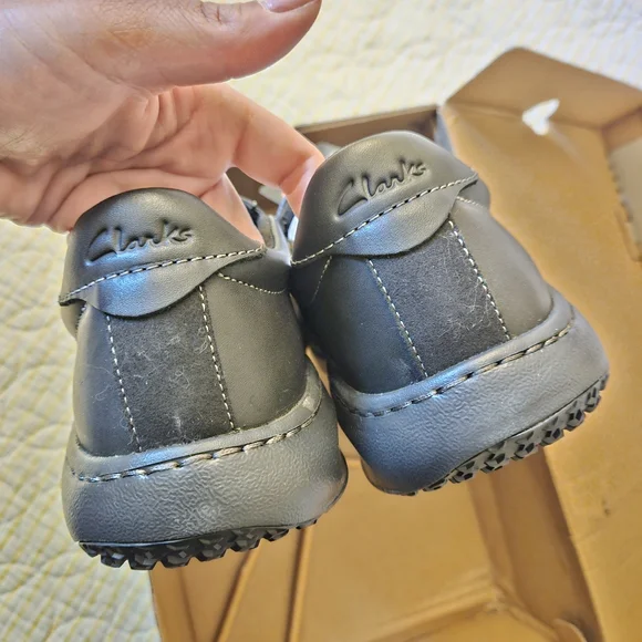 Clarks PRO Artisan Non-Slip Shoes - Picture 5 of 10